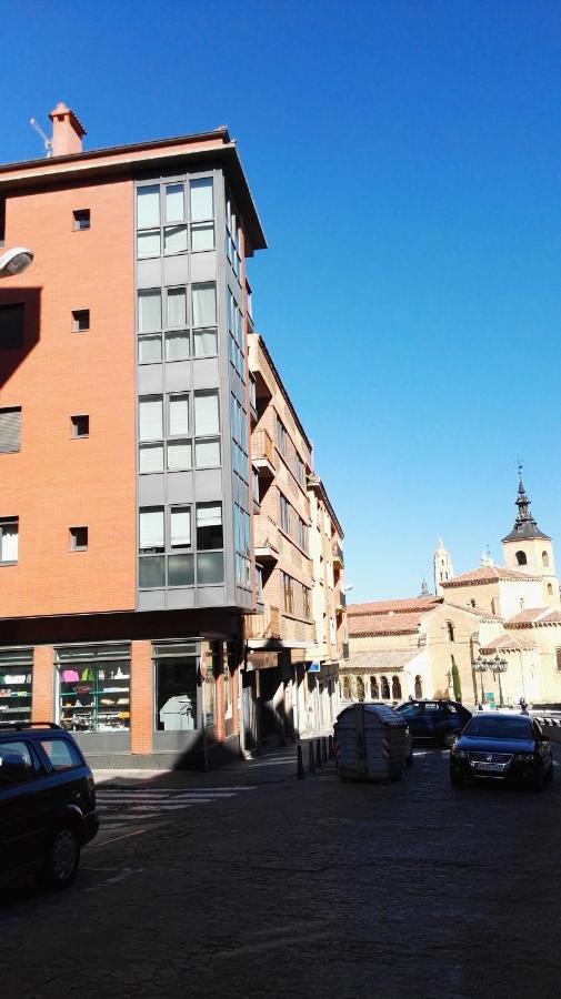 El Balconcito De San Millan Apartment เซโกเวีย ภายนอก รูปภาพ